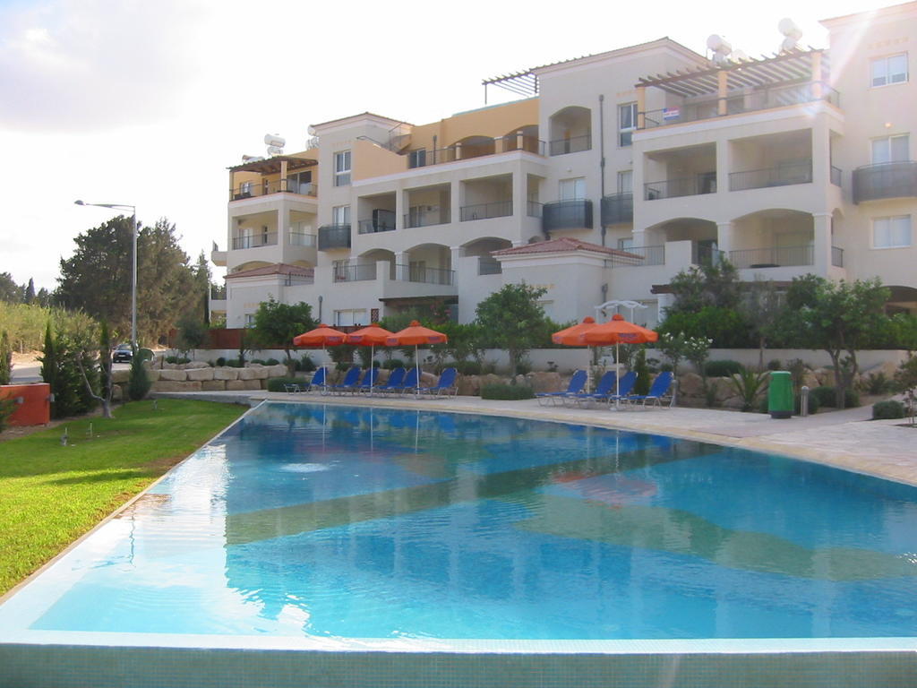 Hesperides Gardens Villa Paphos Exterior photo